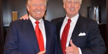 U.S.President Donald Trump (left) with his brother Robert Trump. Robert Trump Died today Saturday August 15.